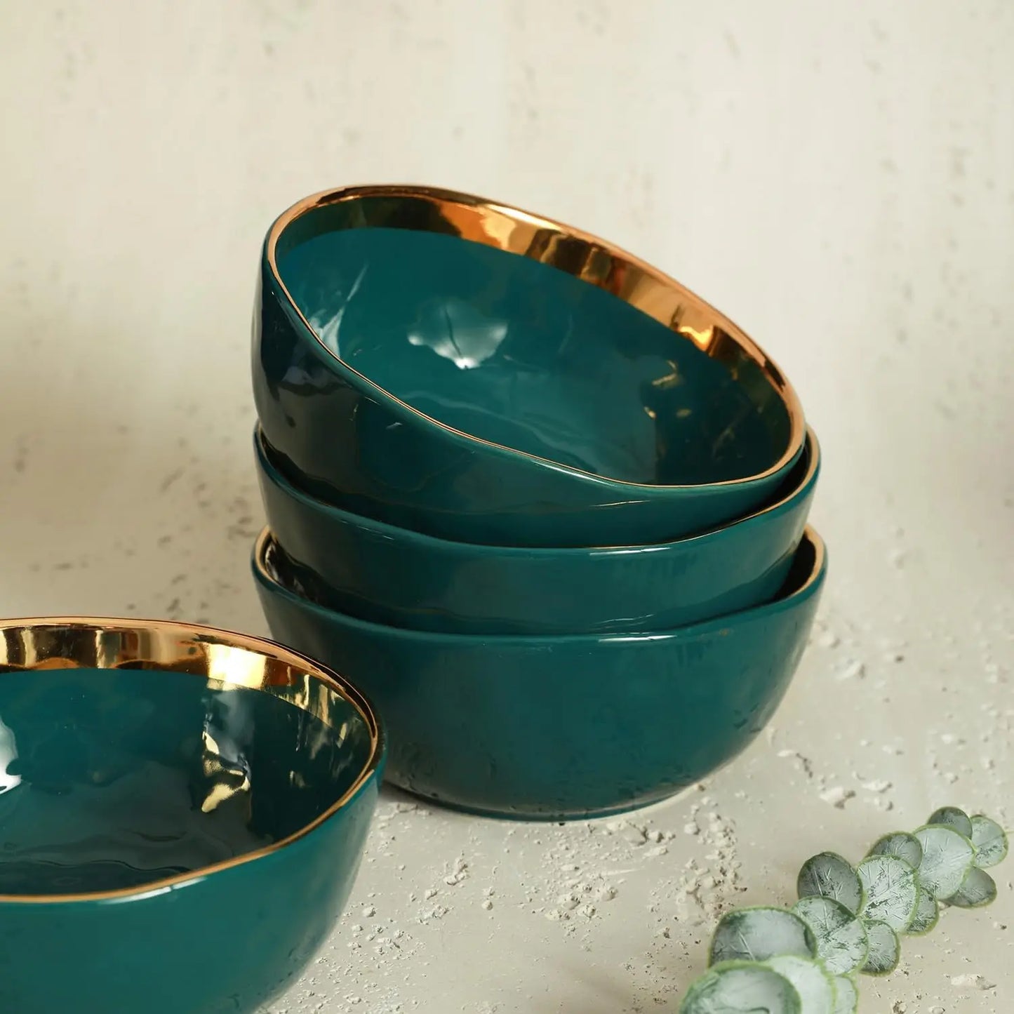 Porcelain 16-Piece Dinnerware Set – Green with Golden Rim (Service for 4)